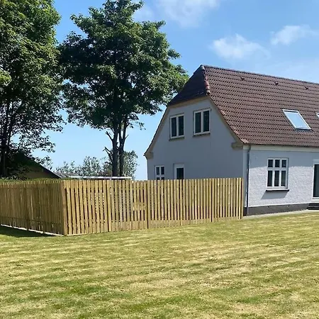 Stort Hus Midt I Sonderjylland Agerskov
